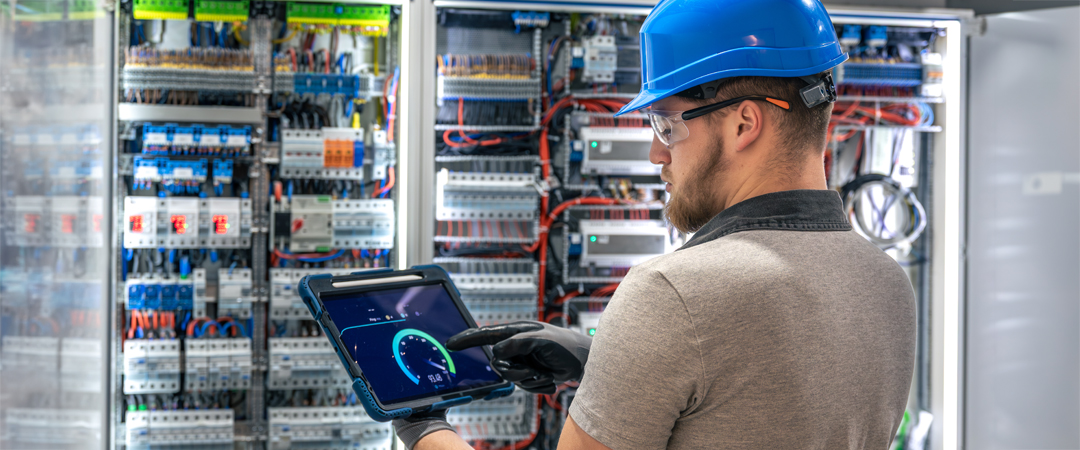 Maîtriser la Protection et la Commande Industrielle : Stratégies Innovantes pour Optimiser votre Production